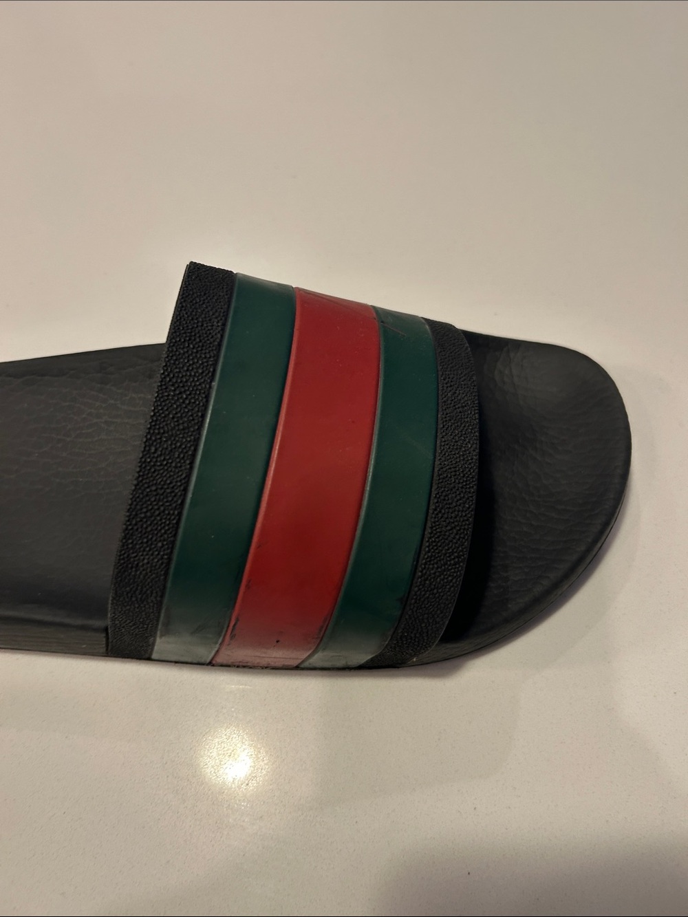 Gucci Black Slides with Red and Green Stripe Detail - Picture 4 of 7